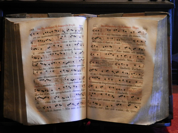 biblioteca_libro_musica_1.jpg biblioteca_libro_musica_1.jpg