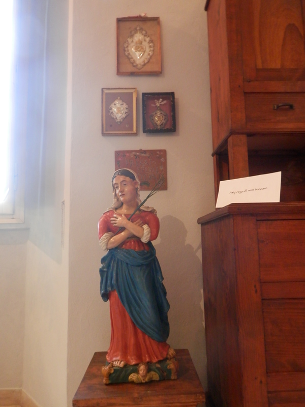 santa_marte_e_exvoto.jpg santa_marte_e_exvoto.jpg
