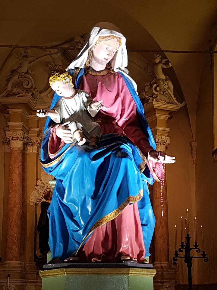 madonna_del_rosario_1.jpg