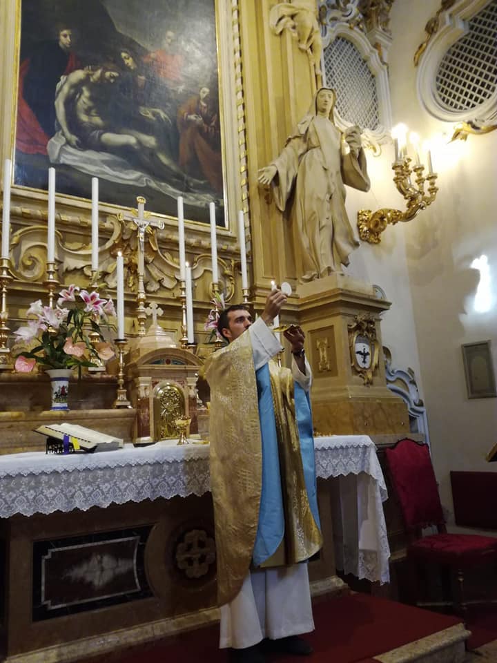 p2.jpg